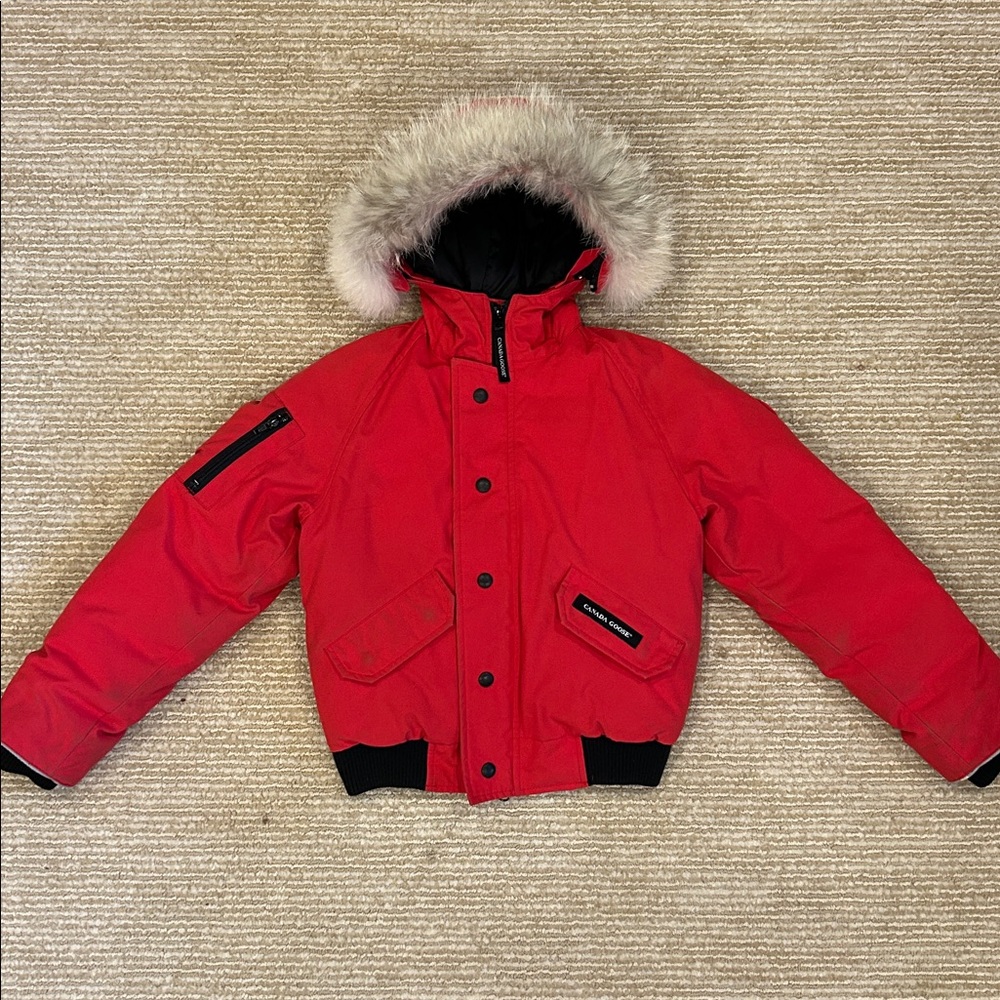 Canada Goose Kids Red Chilliwack Bomber size S/M, 7/8